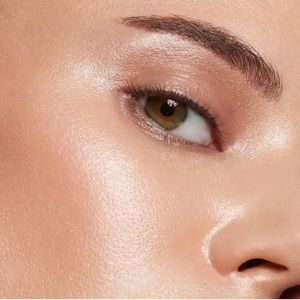 Illamasqua Beyond Liquid Highlighter in OMG  (Champagne) 15 ml *BNIB